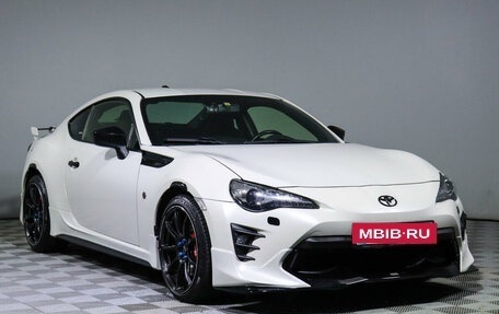 Toyota GT86 I, 2017 год, 3 300 000 рублей, 3 фотография