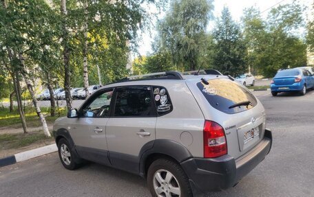 Hyundai Tucson III, 2008 год, 1 050 000 рублей, 4 фотография