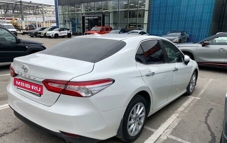 Toyota Camry, 2021 год, 2 900 000 рублей, 8 фотография