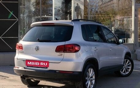 Volkswagen Tiguan II, 2016 год, 1 850 000 рублей, 5 фотография