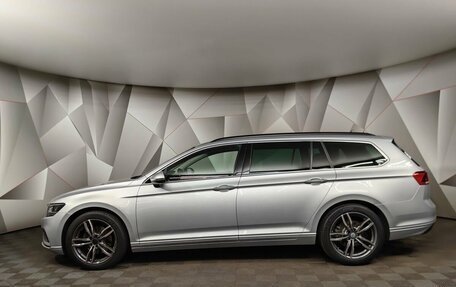 Volkswagen Passat B8 рестайлинг, 2019 год, 2 355 000 рублей, 5 фотография