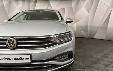 Volkswagen Passat B8 рестайлинг, 2019 год, 2 355 000 рублей, 10 фотография