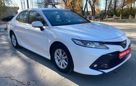 Toyota Camry, 2020 год, 3 050 000 рублей, 1 фотография