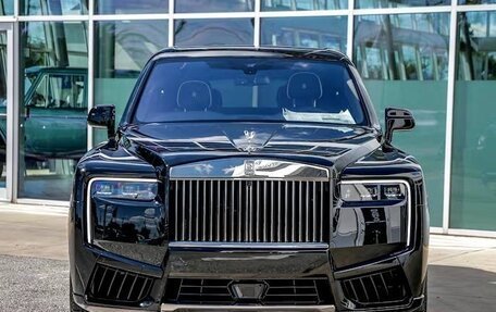 Rolls-Royce Cullinan, 2024 год, 90 000 000 рублей, 3 фотография