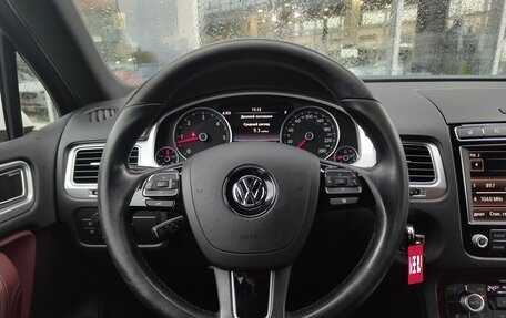 Volkswagen Touareg III, 2016 год, 2 690 000 рублей, 17 фотография