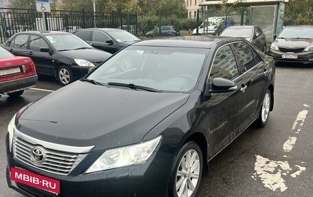 Toyota Camry, 2014 год, 2 075 000 рублей, 2 фотография