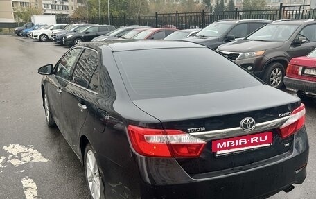 Toyota Camry, 2014 год, 2 075 000 рублей, 3 фотография