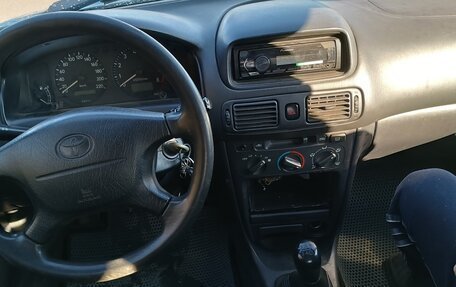 Toyota Corolla, 1999 год, 305 000 рублей, 9 фотография