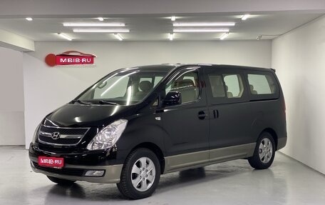 Hyundai Grand Starex Grand Starex I рестайлинг 2, 2012 год, 1 900 000 рублей, 1 фотография