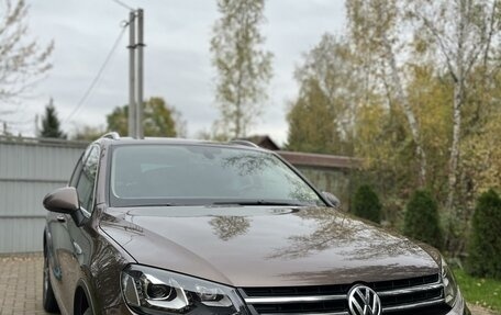 Volkswagen Touareg III, 2014 год, 2 800 000 рублей, 1 фотография