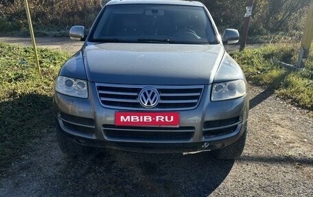 Volkswagen Touareg III, 2004 год, 680 000 рублей, 1 фотография