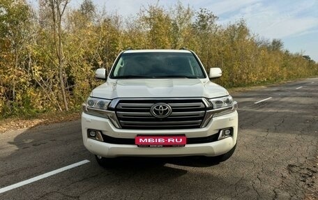 Toyota Land Cruiser 200, 2015 год, 4 890 000 рублей, 7 фотография