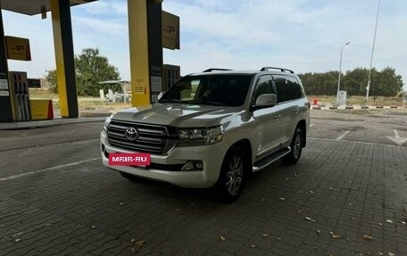 Toyota Land Cruiser 200, 2015 год, 4 890 000 рублей, 9 фотография