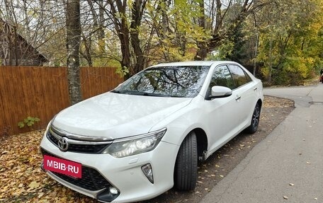 Toyota Camry, 2017 год, 2 450 000 рублей, 15 фотография