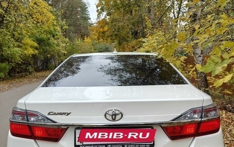 Toyota Camry, 2017 год, 2 450 000 рублей, 10 фотография