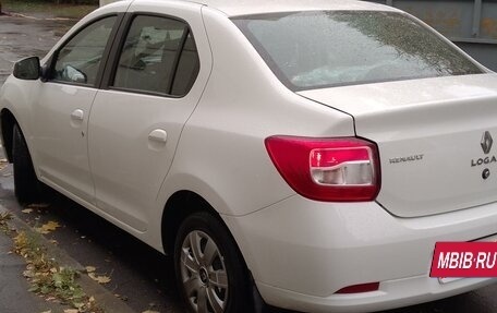 Renault Logan II, 2018 год, 980 000 рублей, 2 фотография