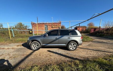 Volkswagen Touareg III, 2004 год, 680 000 рублей, 3 фотография