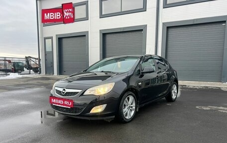 Opel Astra J, 2010 год, 849 000 рублей, 2 фотография