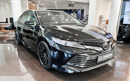 Toyota Camry, 2019 год, 3 779 000 рублей, 3 фотография