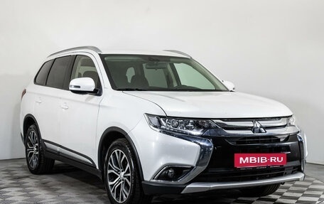 Mitsubishi Outlander III рестайлинг 3, 2017 год, 2 070 000 рублей, 3 фотография