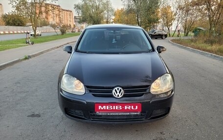 Volkswagen Golf V, 2005 год, 570 000 рублей, 2 фотография