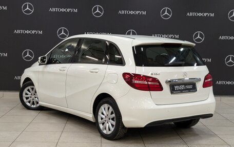 Mercedes-Benz B-Класс, 2016 год, 1 690 000 рублей, 16 фотография