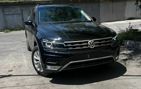 Volkswagen Tiguan II, 2018 год, 3 250 000 рублей, 3 фотография