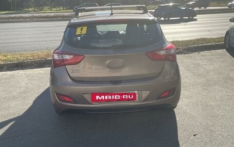 Hyundai i30 II рестайлинг, 2013 год, 750 000 рублей, 3 фотография