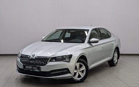 Skoda Superb III рестайлинг, 2022 год, 4 050 000 рублей, 1 фотография