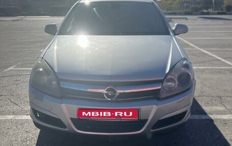 Opel Astra H, 2011 год, 650 000 рублей, 1 фотография