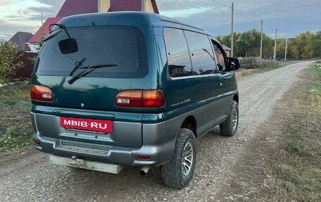 Mitsubishi Delica IV, 1995 год, 1 250 000 рублей, 7 фотография