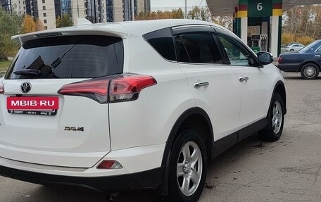 Toyota RAV4, 2018 год, 2 500 000 рублей, 2 фотография