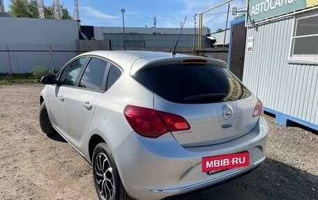 Opel Astra J, 2014 год, 950 000 рублей, 4 фотография