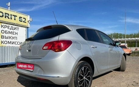 Opel Astra J, 2014 год, 950 000 рублей, 2 фотография