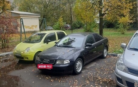 Audi A4, 1997 год, 400 000 рублей, 10 фотография