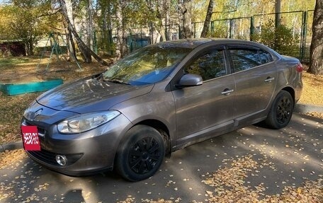 Renault Fluence I, 2013 год, 800 000 рублей, 2 фотография