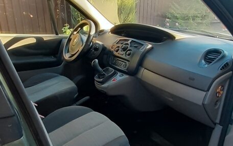 Renault Scenic III, 2005 год, 650 000 рублей, 3 фотография