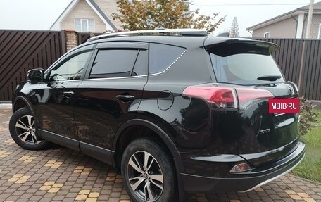 Toyota RAV4, 2016 год, 2 660 000 рублей, 6 фотография