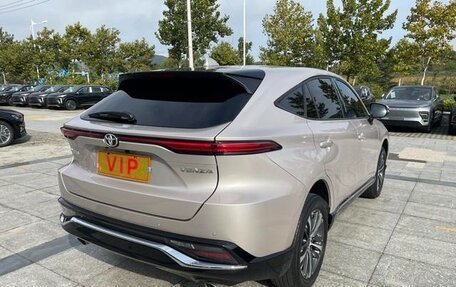 Toyota Venza, 2021 год, 2 915 600 рублей, 3 фотография