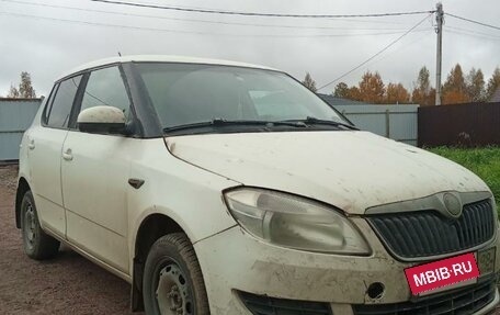 Skoda Fabia II, 2013 год, 700 000 рублей, 2 фотография