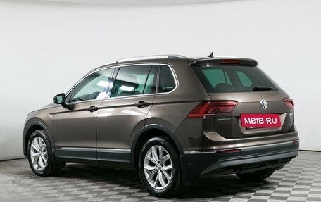 Volkswagen Tiguan II, 2017 год, 2 649 000 рублей, 7 фотография