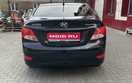 Hyundai Solaris II рестайлинг, 2013 год, 940 000 рублей, 15 фотография