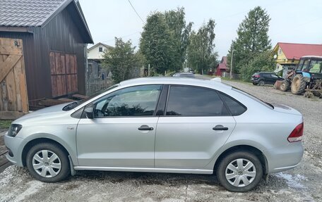 Volkswagen Polo VI (EU Market), 2013 год, 900 000 рублей, 7 фотография