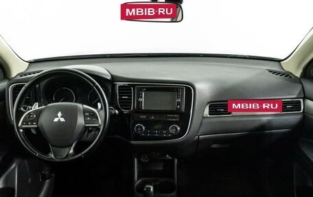 Mitsubishi Outlander III рестайлинг 3, 2013 год, 1 799 000 рублей, 13 фотография