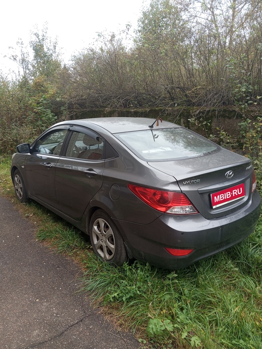 Hyundai Solaris I, 2012 год, 800 000 рублей, 3 фотография