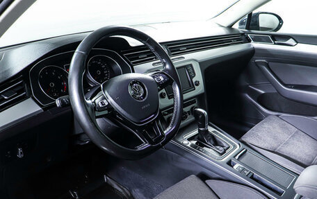 Volkswagen Passat B8 рестайлинг, 2015 год, 1 659 000 рублей, 15 фотография