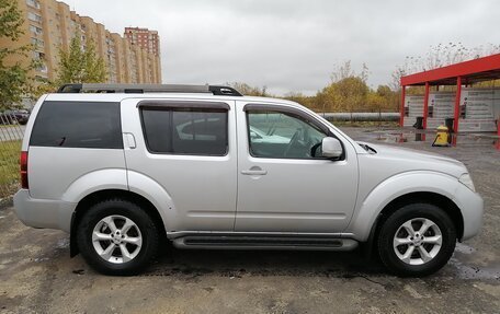 Nissan Pathfinder, 2011 год, 1 350 000 рублей, 1 фотография