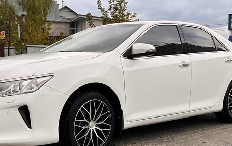 Toyota Camry, 2015 год, 2 200 000 рублей, 2 фотография