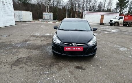 Hyundai Solaris II рестайлинг, 2012 год, 635 000 рублей, 3 фотография