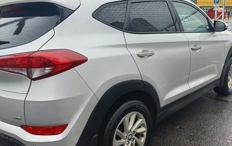 Hyundai Tucson III, 2016 год, 1 750 000 рублей, 4 фотография